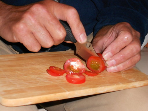 Tomaatje snijden
